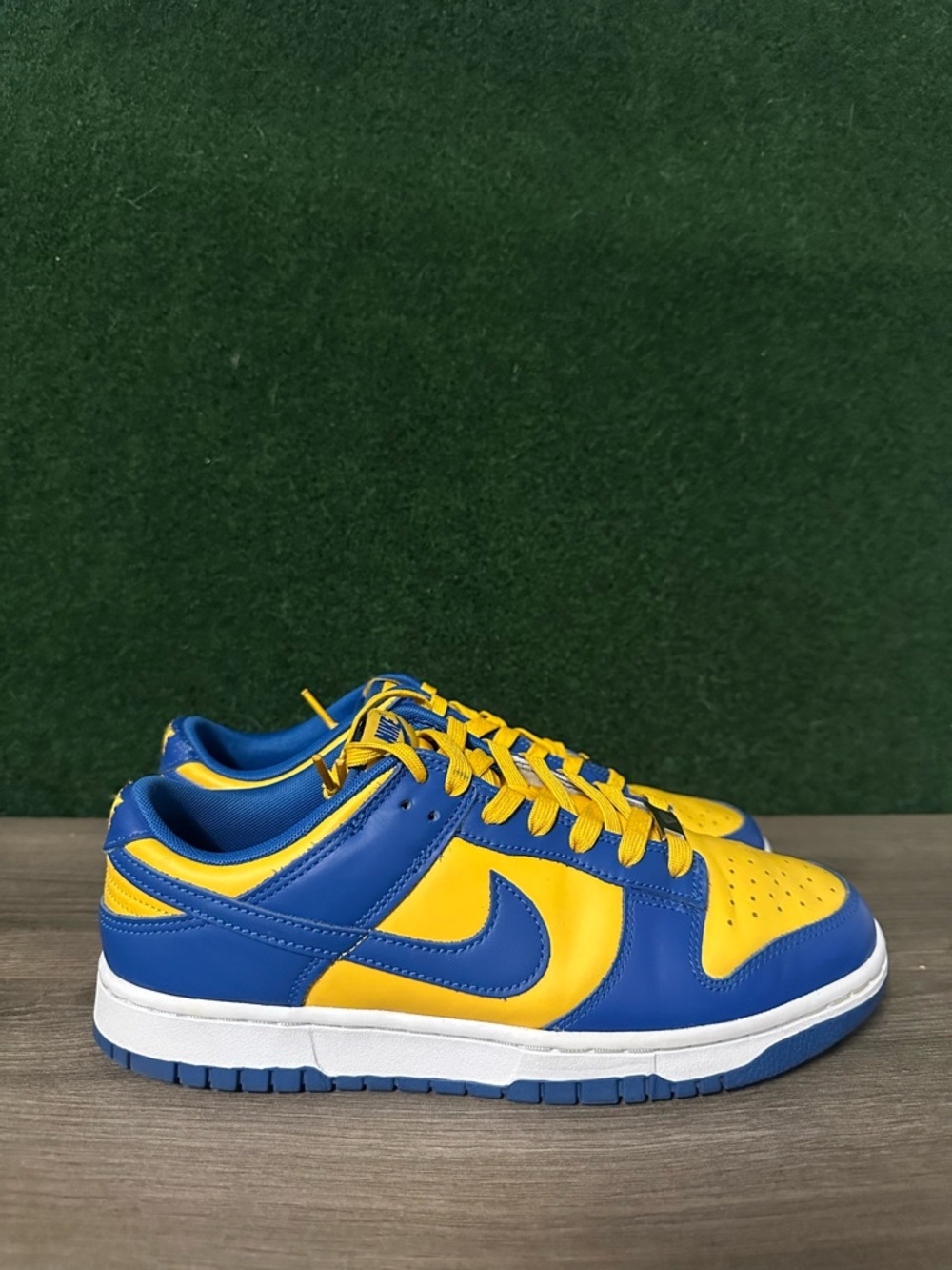 Nike Dunk Low ‘UCLA’ Size 9